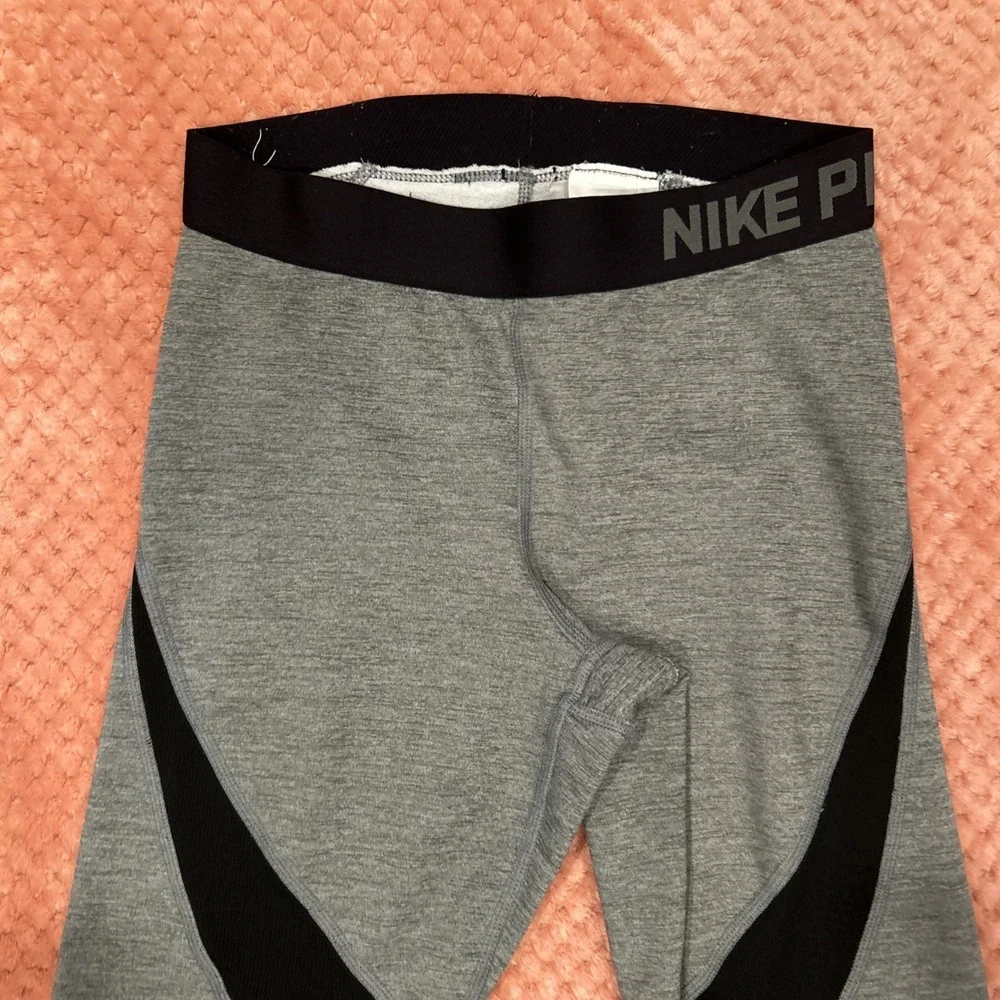 Nike Pro Hyperwarm Run Training Leggings Gray Black‎ Women's Small 917090-063